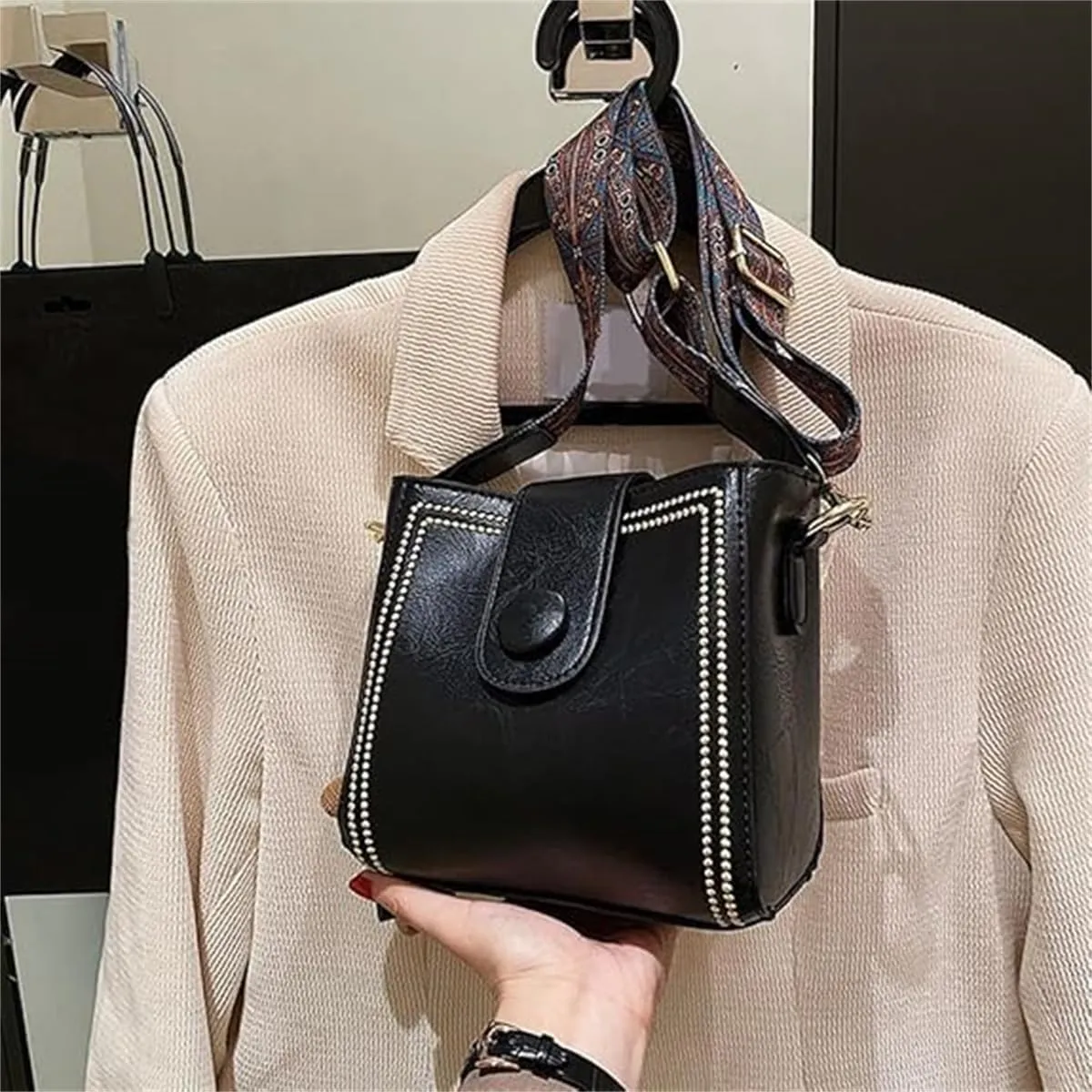 Bucket Bag,Women's Vintage Bunny Charm Bucket Bag,Convertible Shoulder Crossbody, Spacious Travel Tote