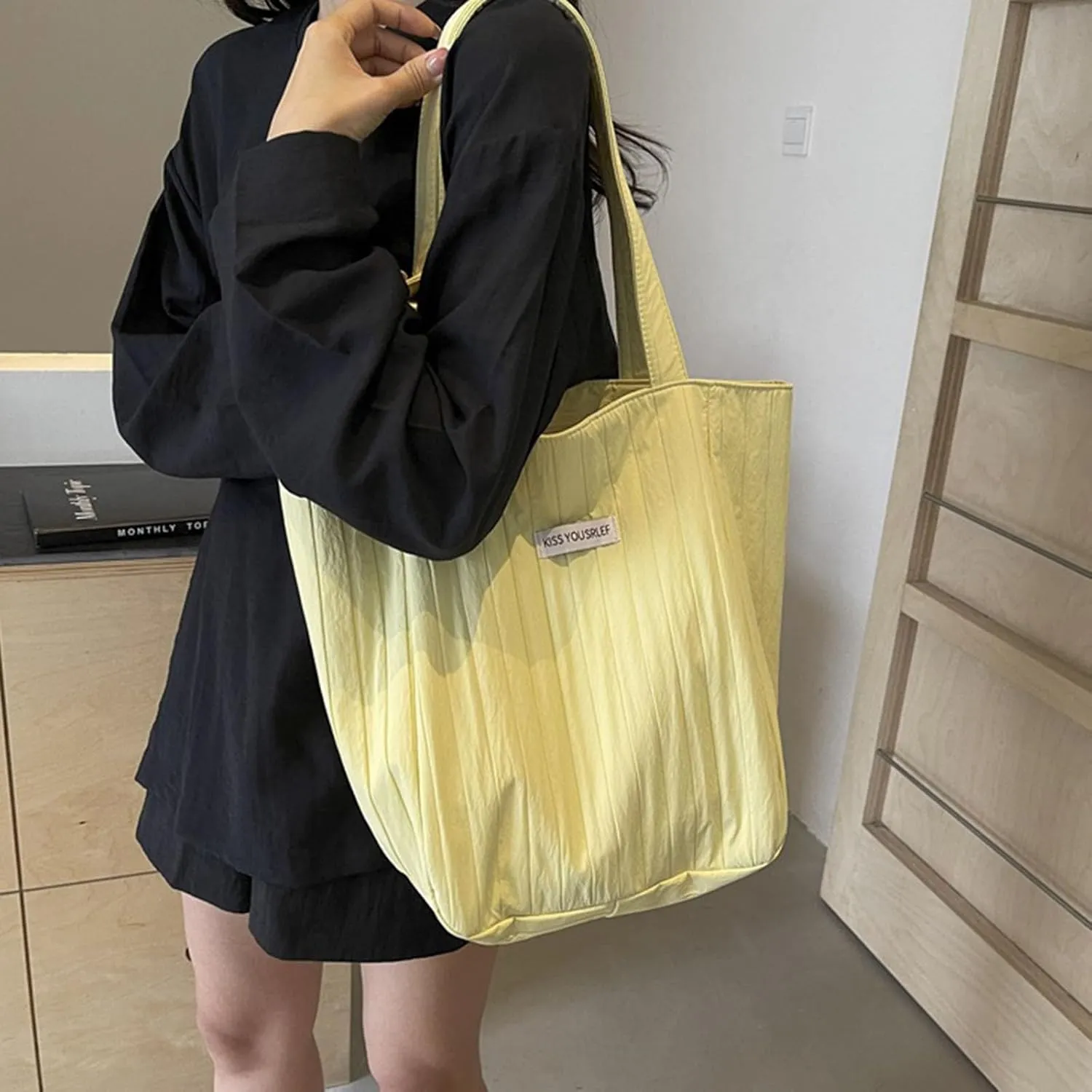 Casual Korean Bucket Bag for Women Spacious Single Shoulder Bags Large Handbag Underarm Purse Fashion Accessory