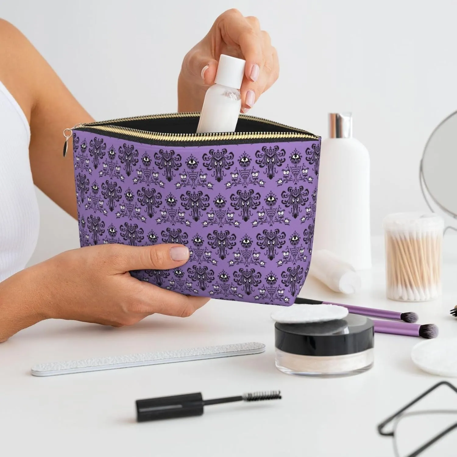 Haunted the Mansion Small Makeup Bag for Women - Leather Travel Cosmetic Bag Make Up Pouch Mini Travel Zipper Pouch - Makeup Organizer Bag