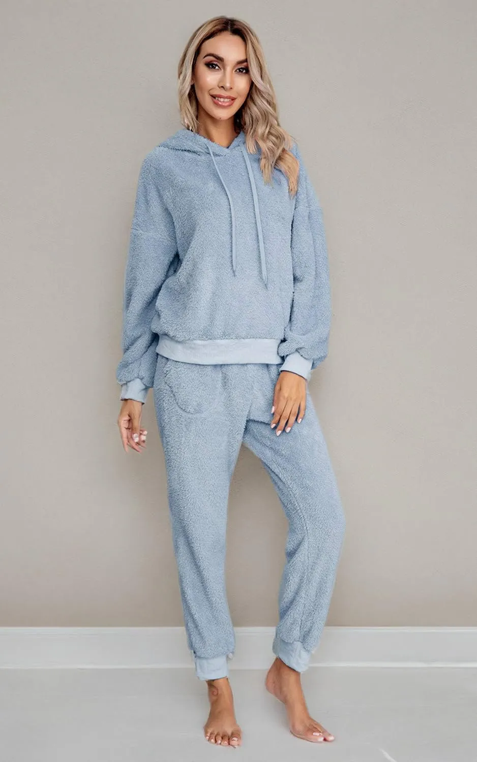 SIAEAMRG Womens Fuzzy Sherpa Fleece Pajamas Set, Long Sleeve Hoodies Pajama Pants 2 Piece Outfits Loungewear Sleepwear