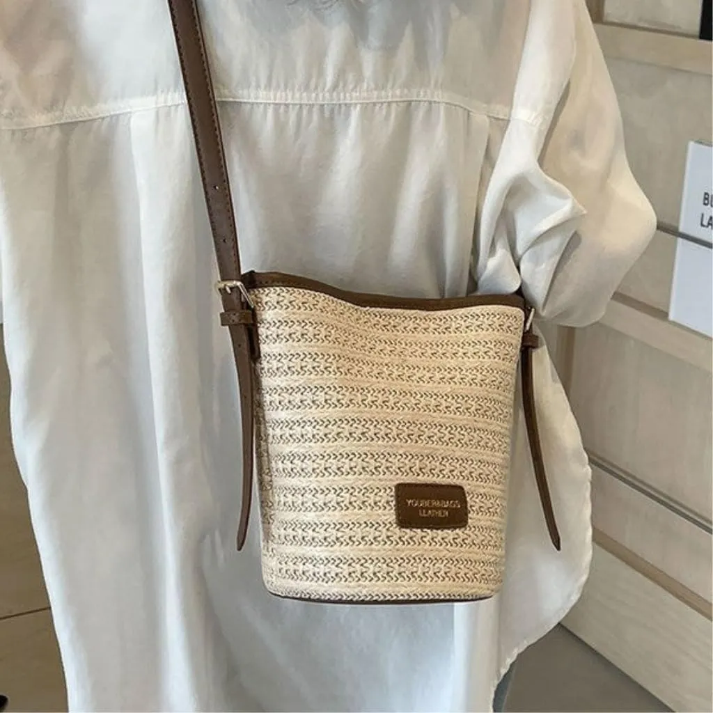 Straw Bag Straw Bucket Bag 2024 New Popular Versatile Crossbody Bag Korean Version Niche Small Bag Straw Beach Bag